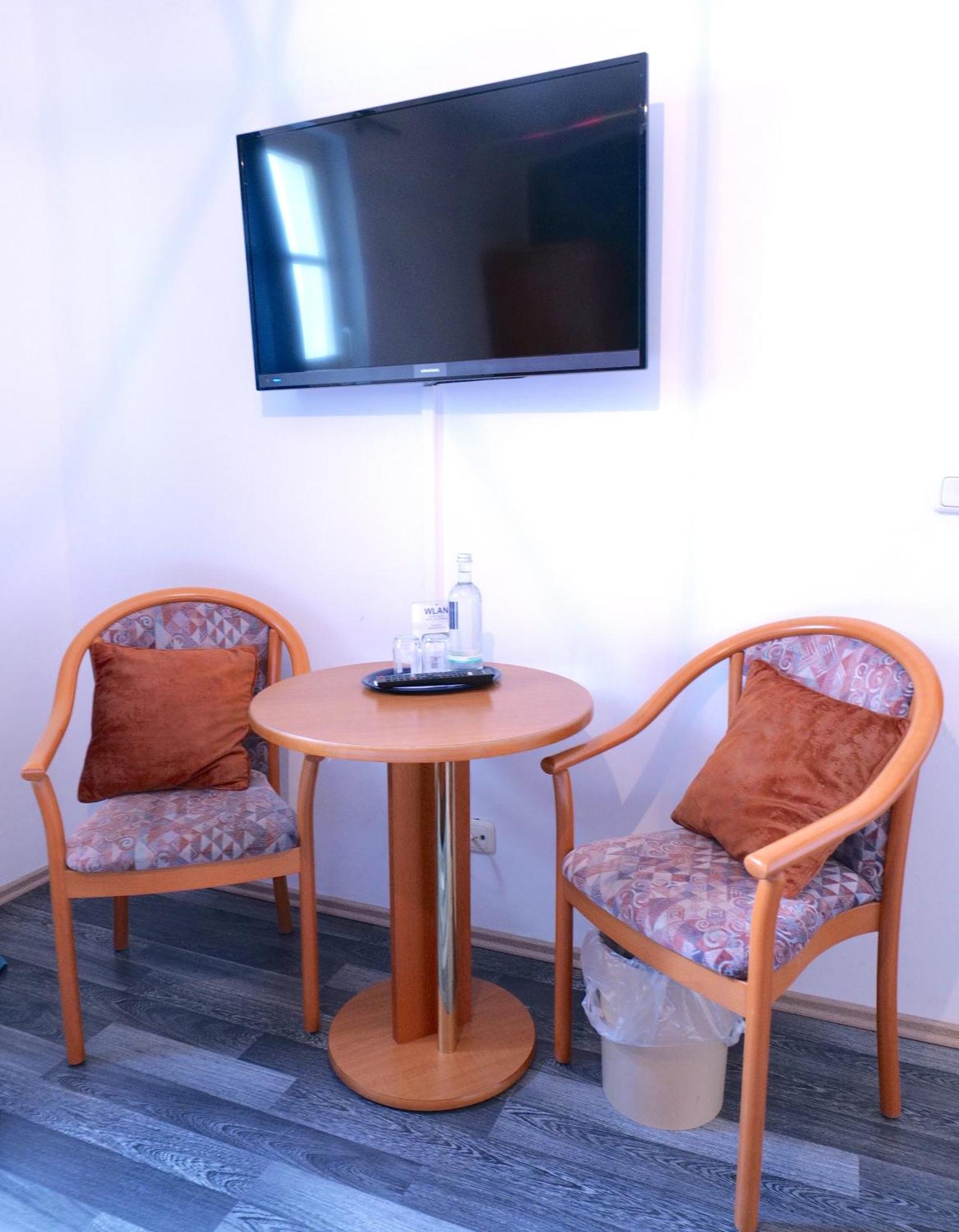Hotel & Restaurant Am Bodden بوتبوس المظهر الخارجي الصورة