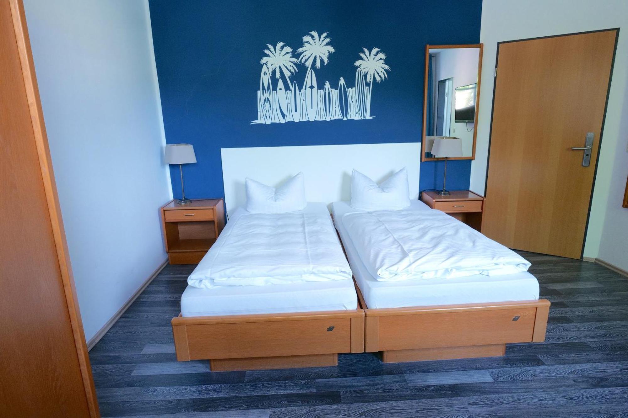 Hotel & Restaurant Am Bodden بوتبوس المظهر الخارجي الصورة